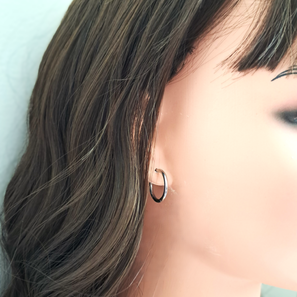 Milan Hoop Earrings - Image 4
